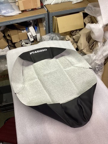 Vespa ET4 Black Seat Cover