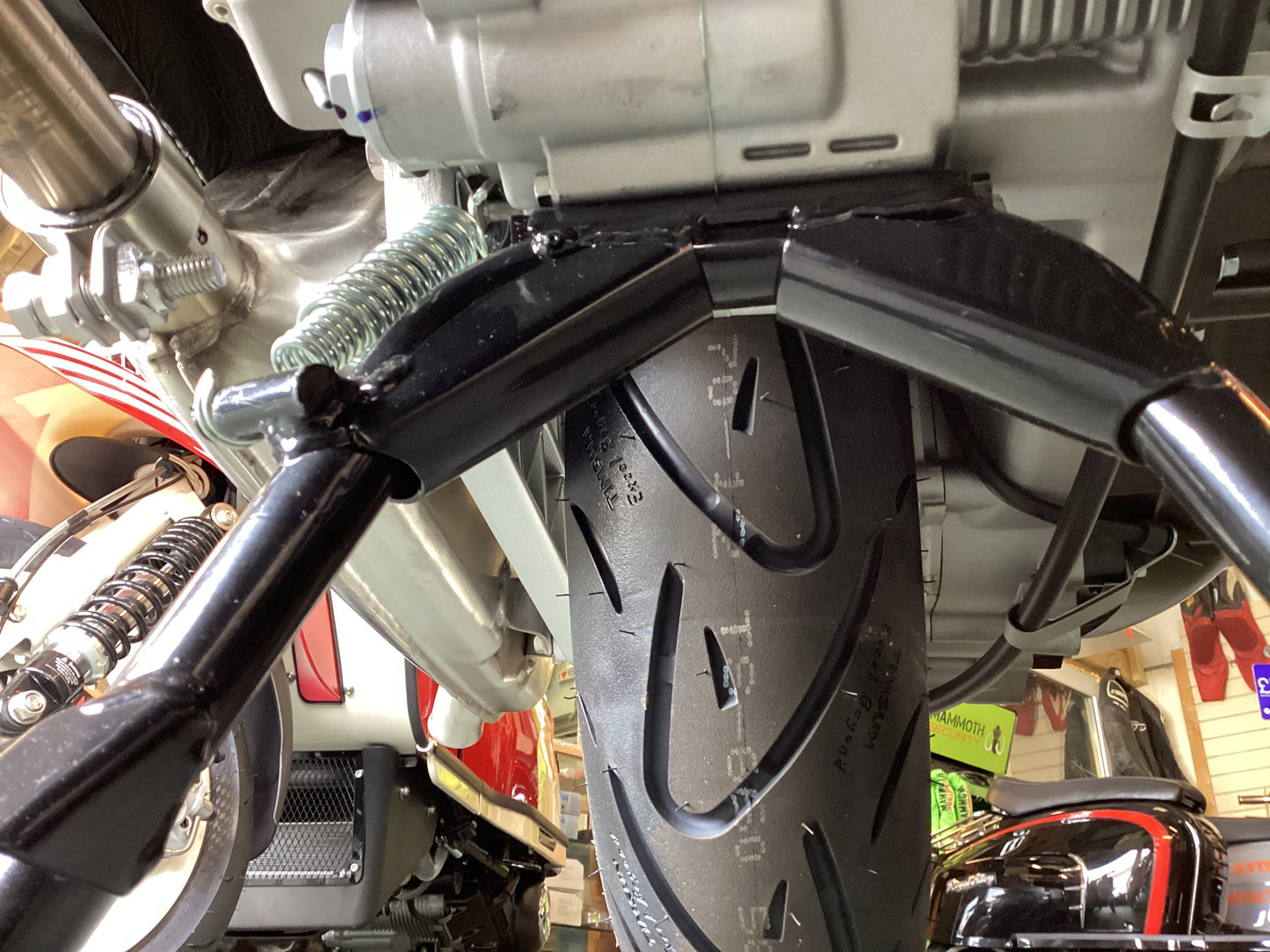 Royal Alloy Double Stand Spring For 125 / 200 / 300 LC Engines