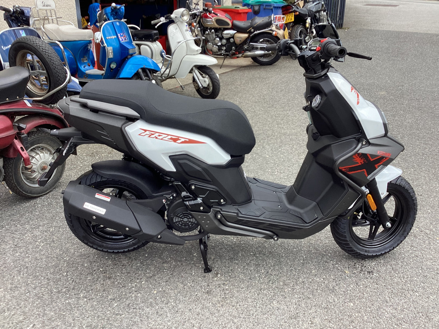 New Keeway Fact X 125 White