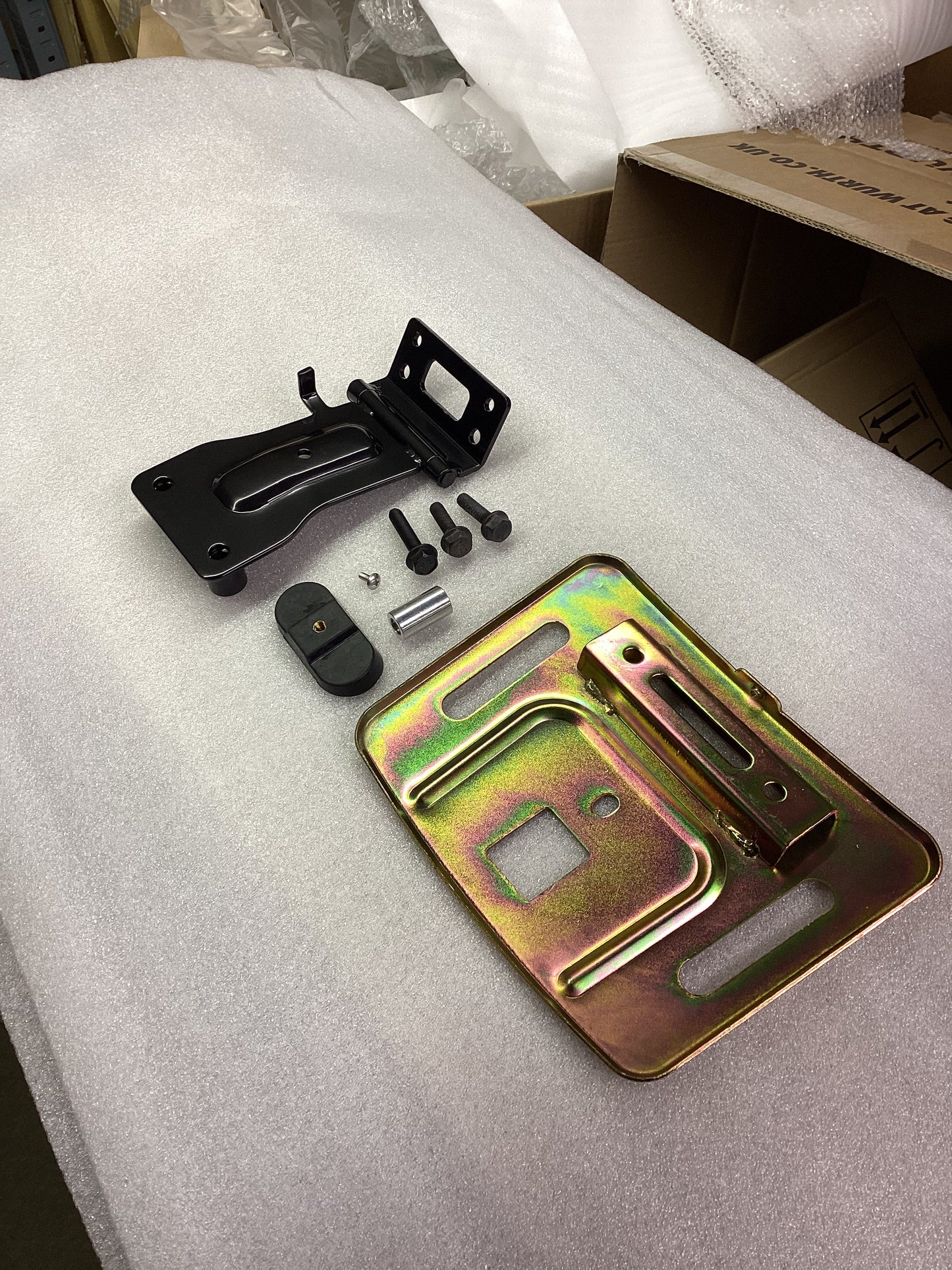 Royal Alloy GP King & Queen Seat Fitting Kit Complete