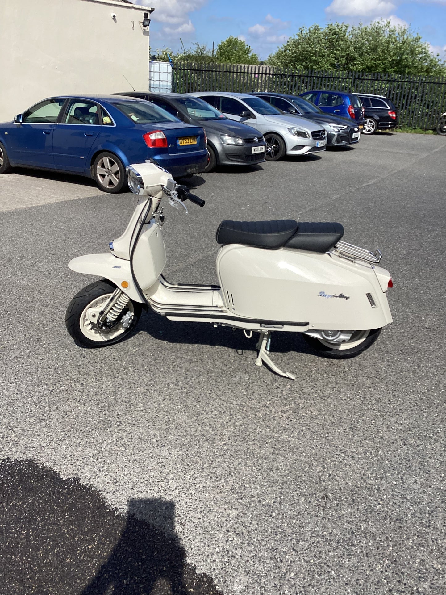 Royal Alloy GP 125 LC MT - Ivory