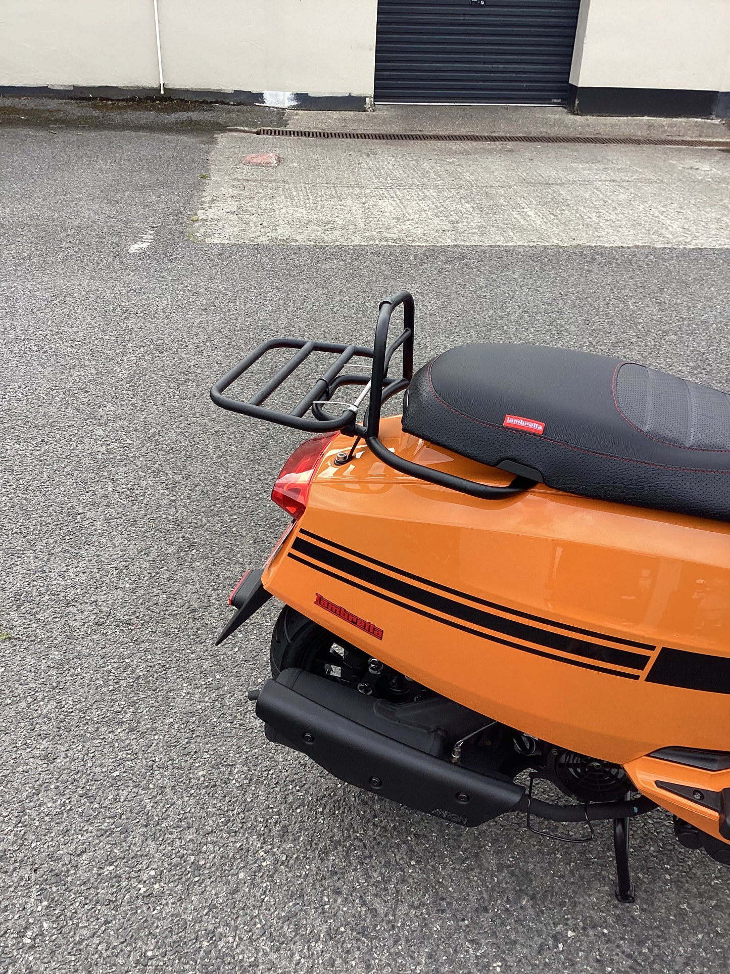 Lambretta V Special Rear Carrier and Grab Rail - Black