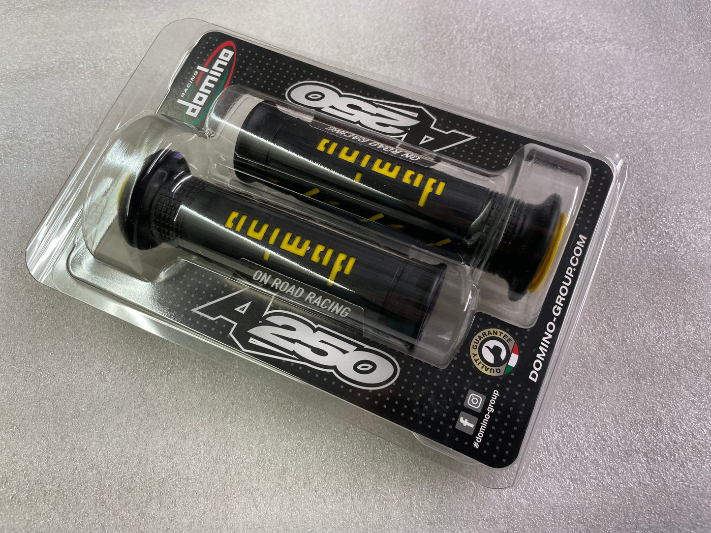 Domino Grip BLACK / YELLOW