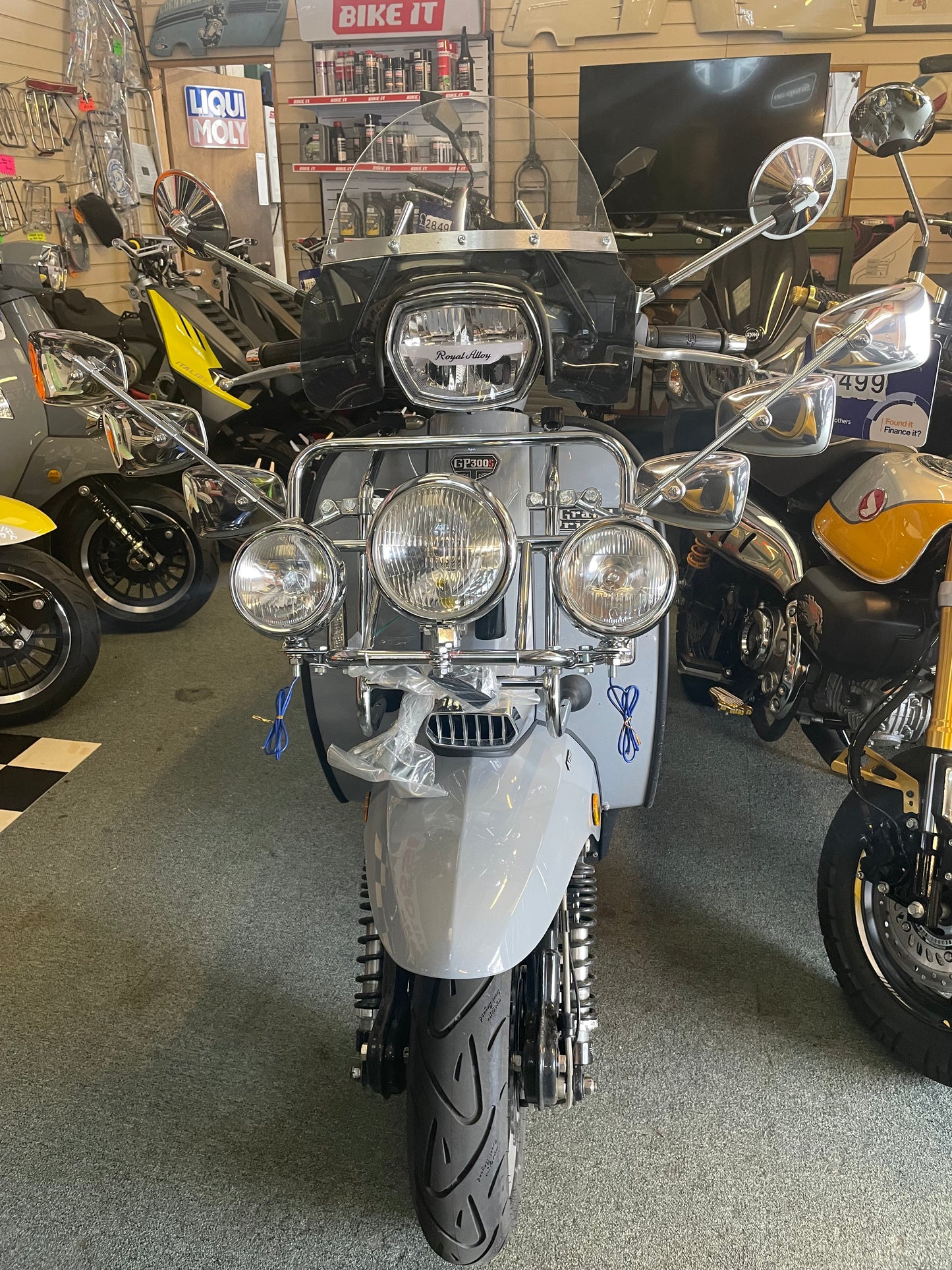 CSC Front Rack, Lights & Mirrors Kit