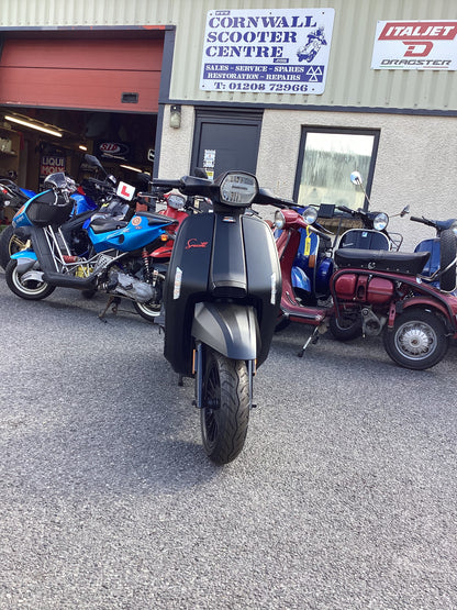 Lambretta V125 Special in Satin Black. Flex Fender. SPECIAL OFFER £3149