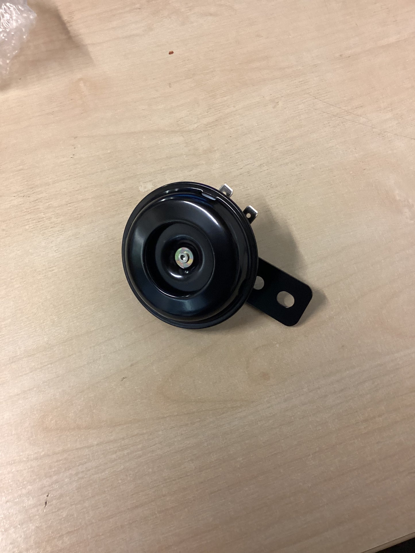 Universal DC 12V Horn With Mounting Bracket