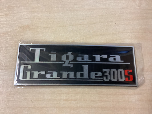 Royal Alloy Tigara Grande 300 badge roof